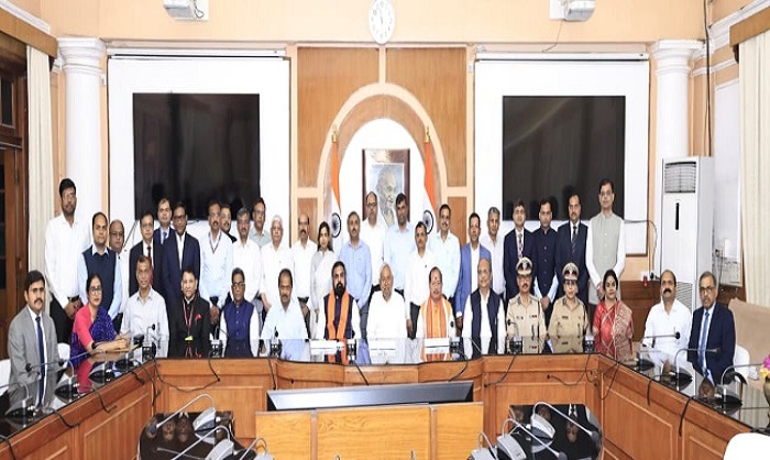 بہار کابینہ  نے کی موجودہ حکومت کوتحلیل کرنے کی سفارش،وزیر اعلیٰ نتیش کمار آج استعفیٰ دیں گے